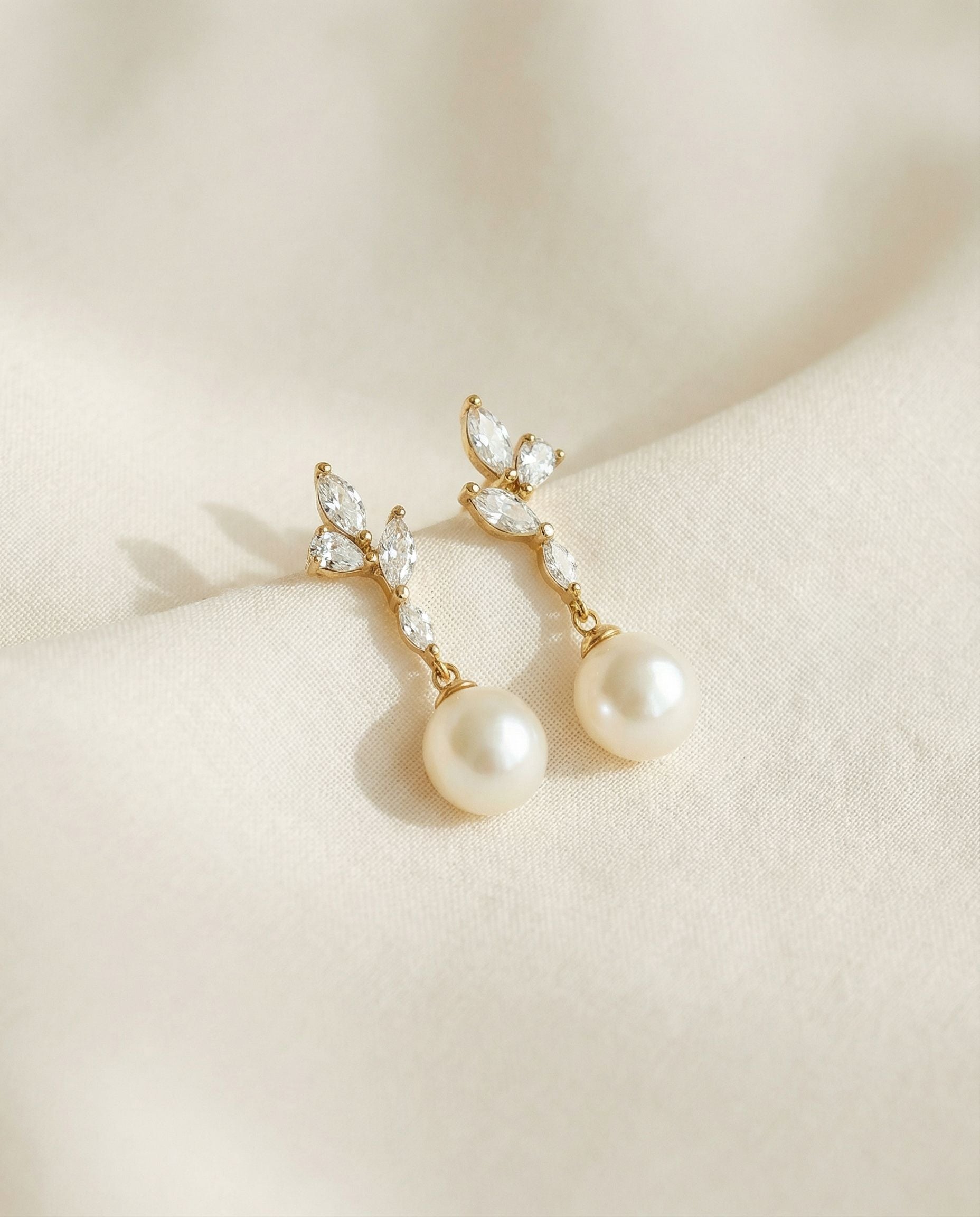 Margherita Pearl Drop Earrings