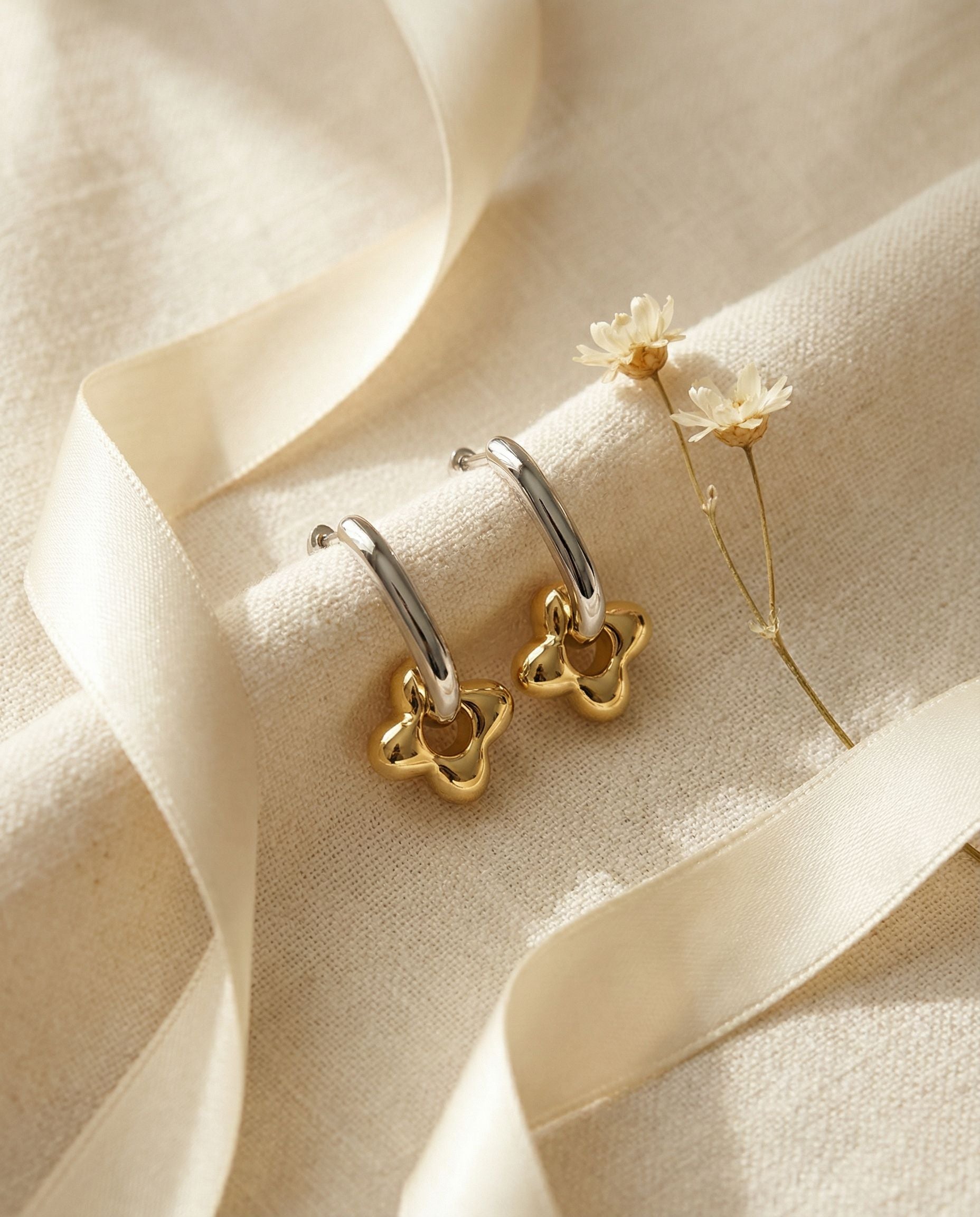 Gemma Floral Earrings