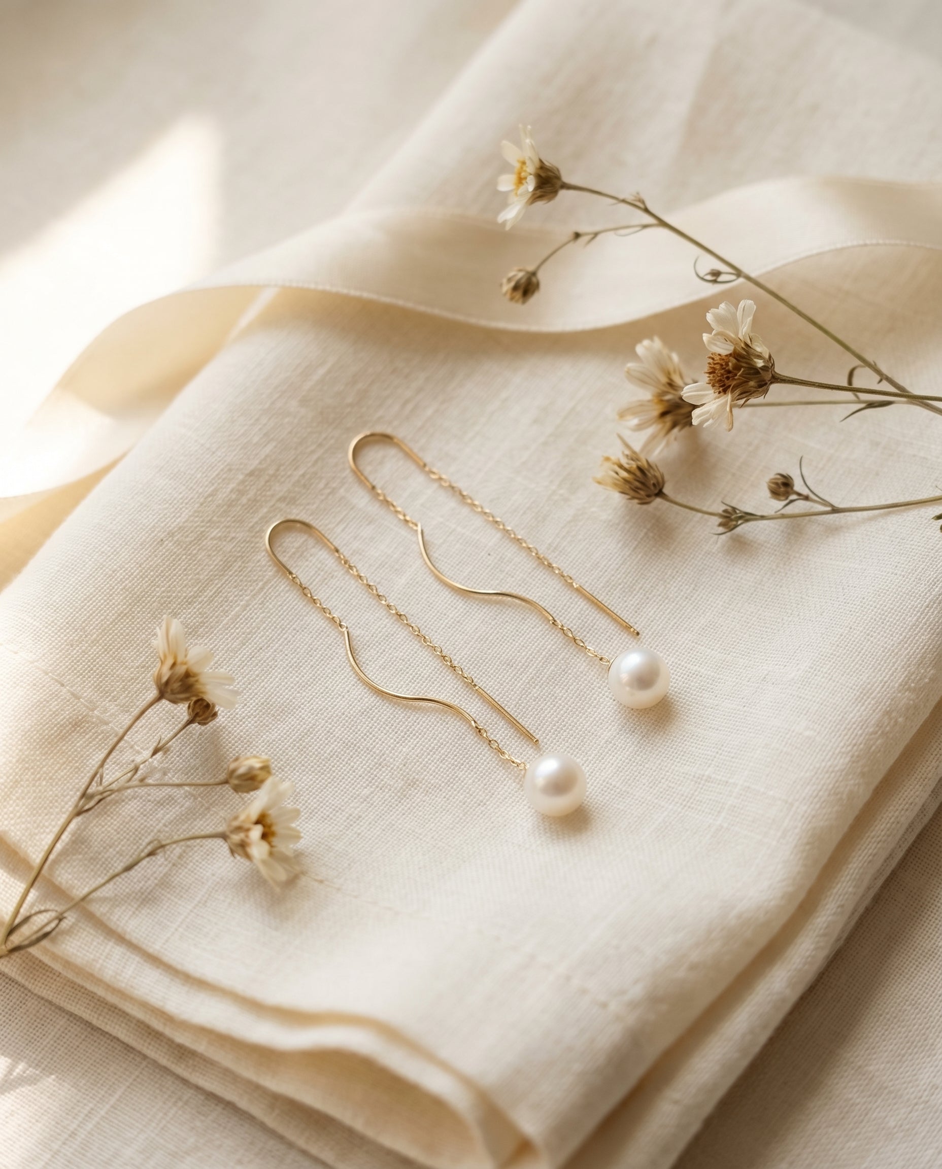 Eliana Pearl Earrings