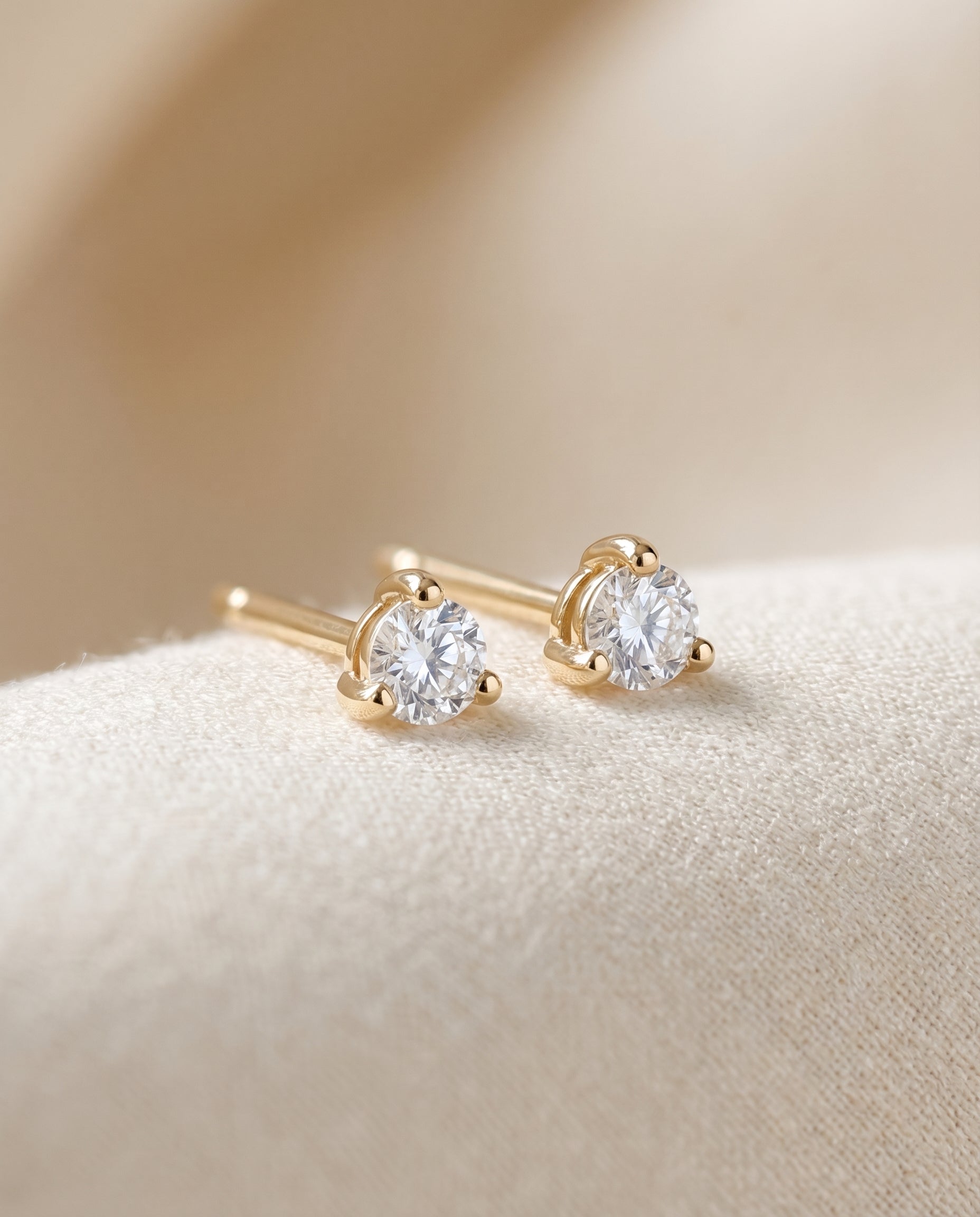 Pia Diamond Studs
