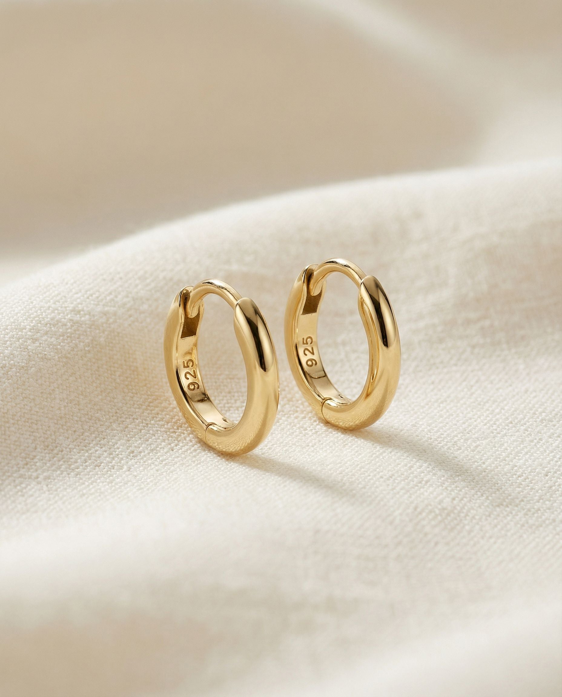 Paola Huggie Hoops