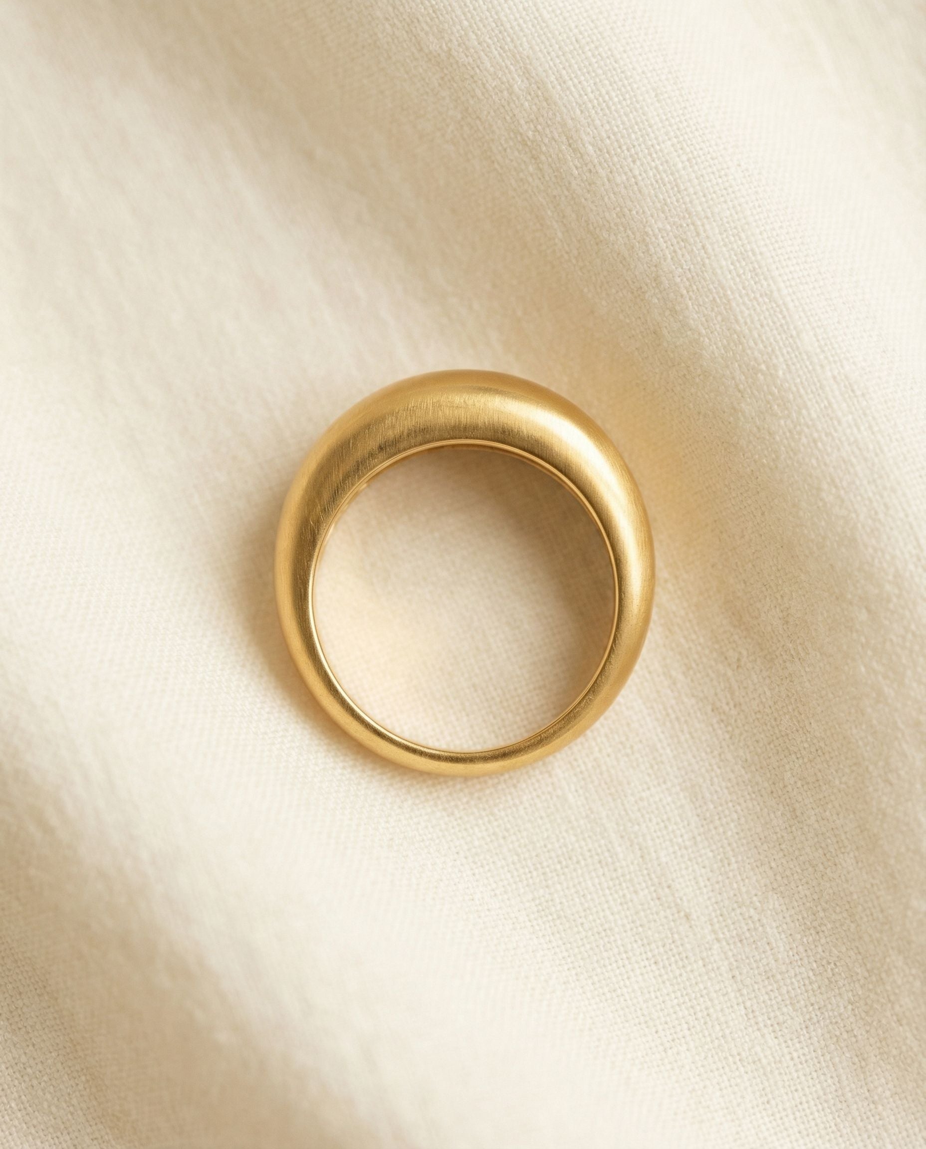 Lara Dome Ring