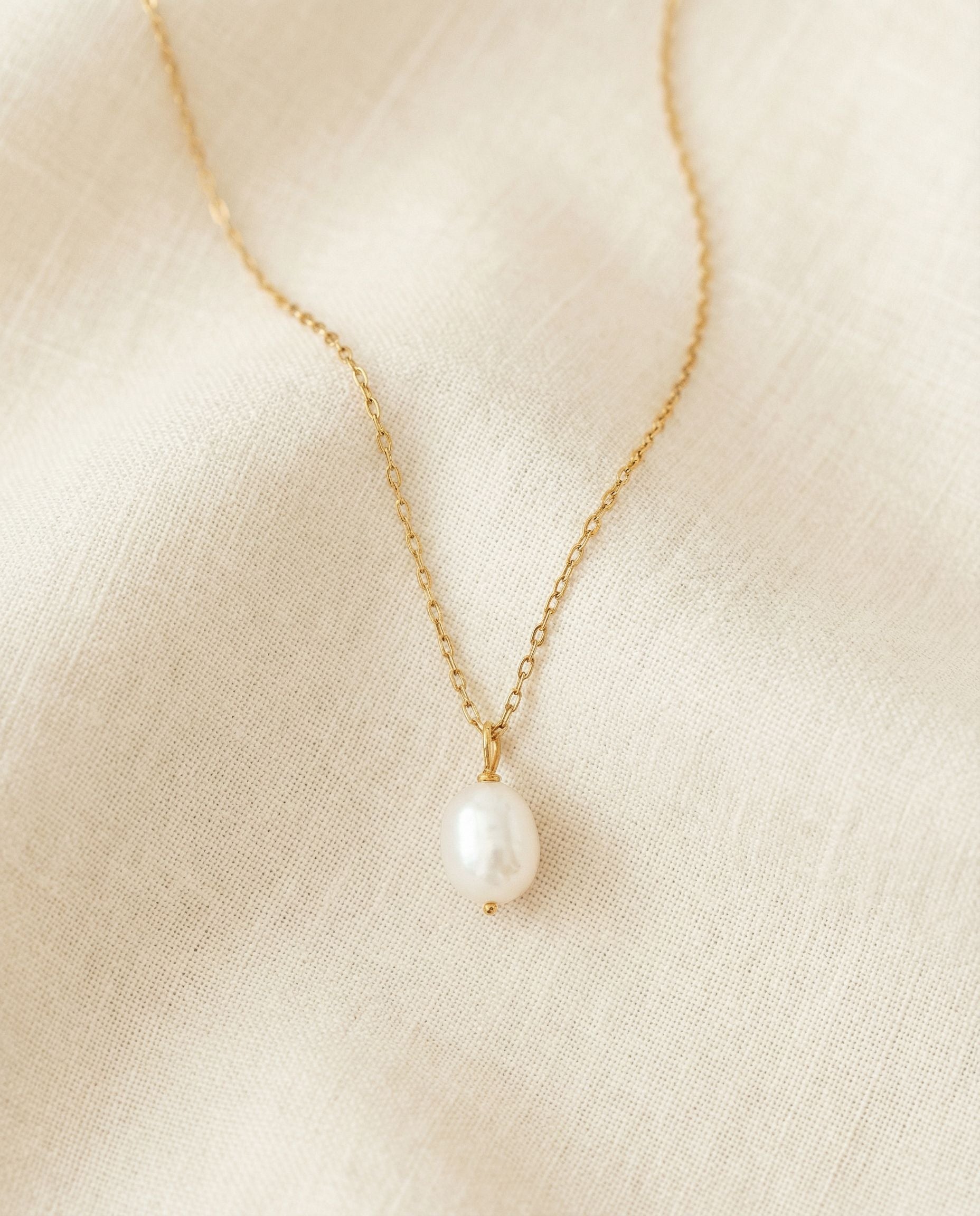 Nadia Pearl Necklace