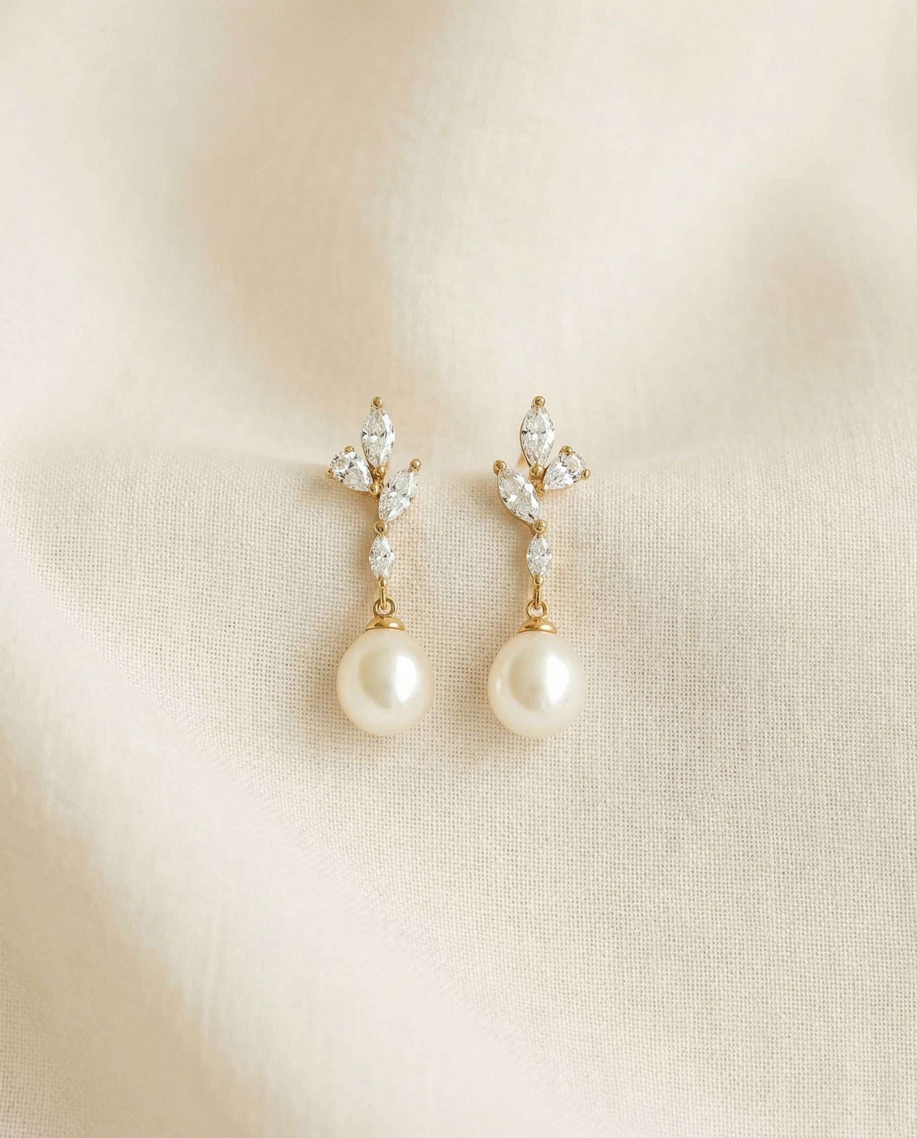 Margherita Pearl Drop Earrings