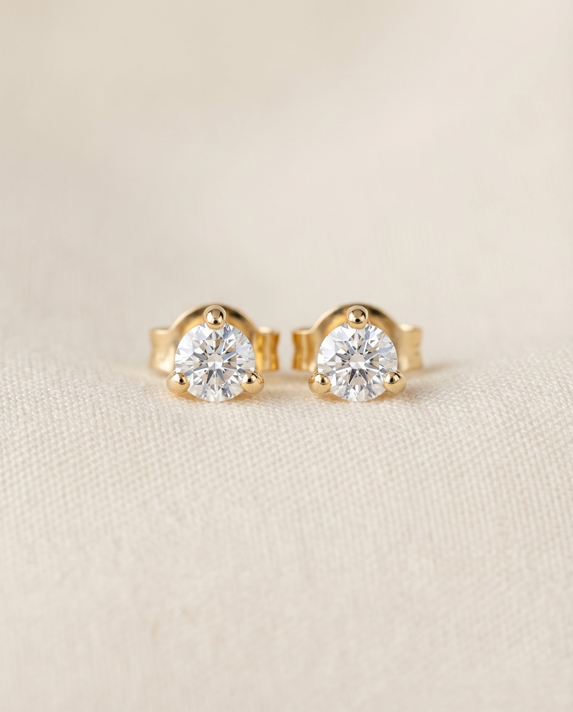 Pia Diamond Studs