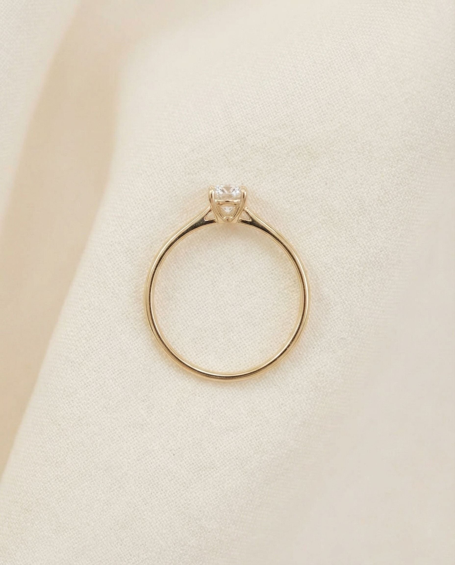 Beatrice Diamond Solitaire