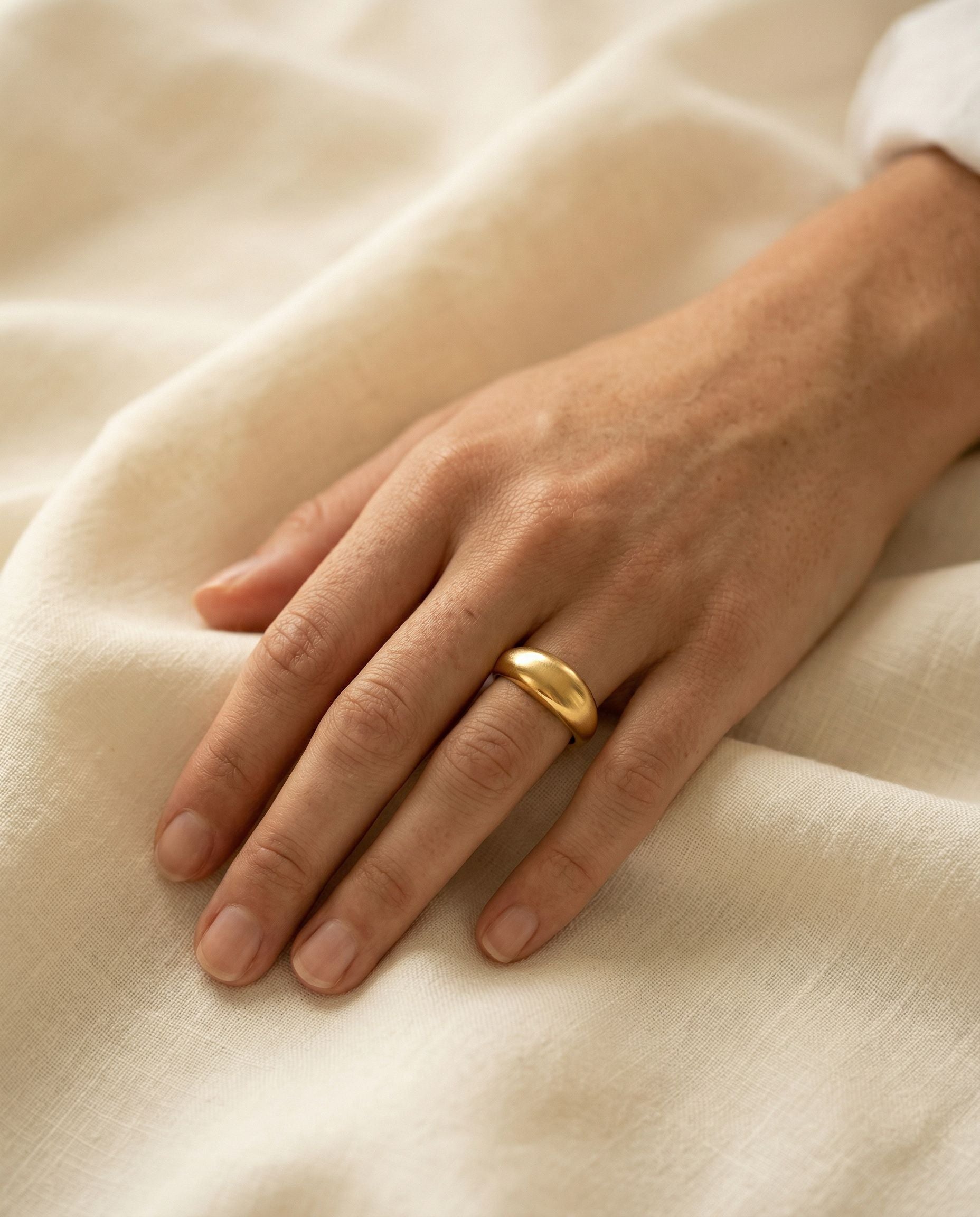 Lara Dome Ring