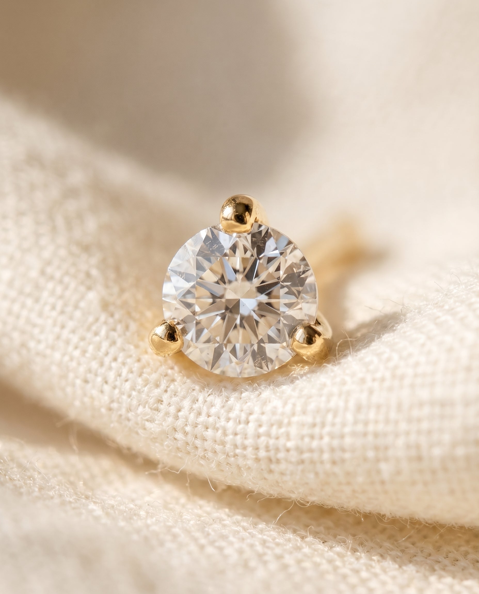 Pia Diamond Studs