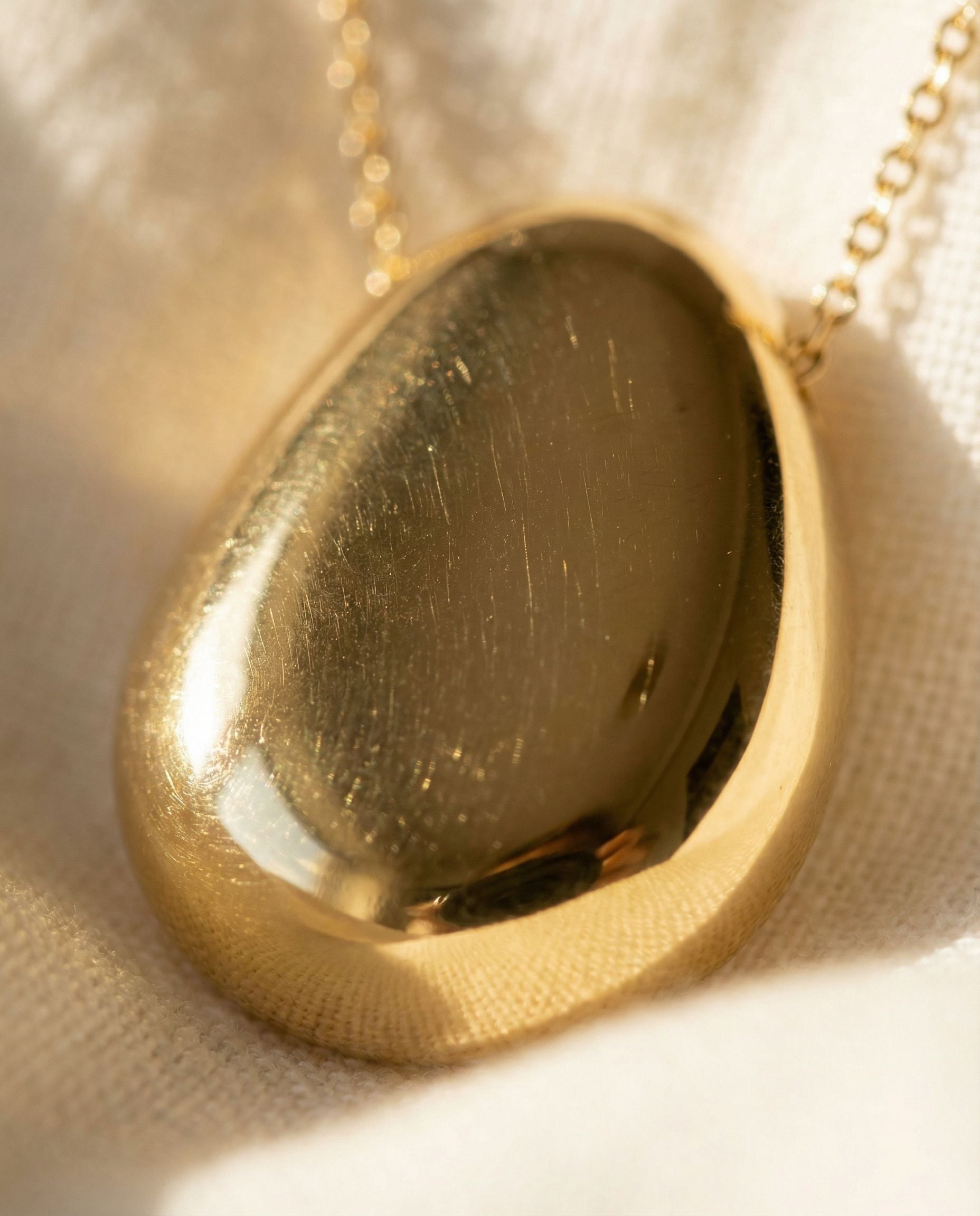 Isabella Pendant Necklace