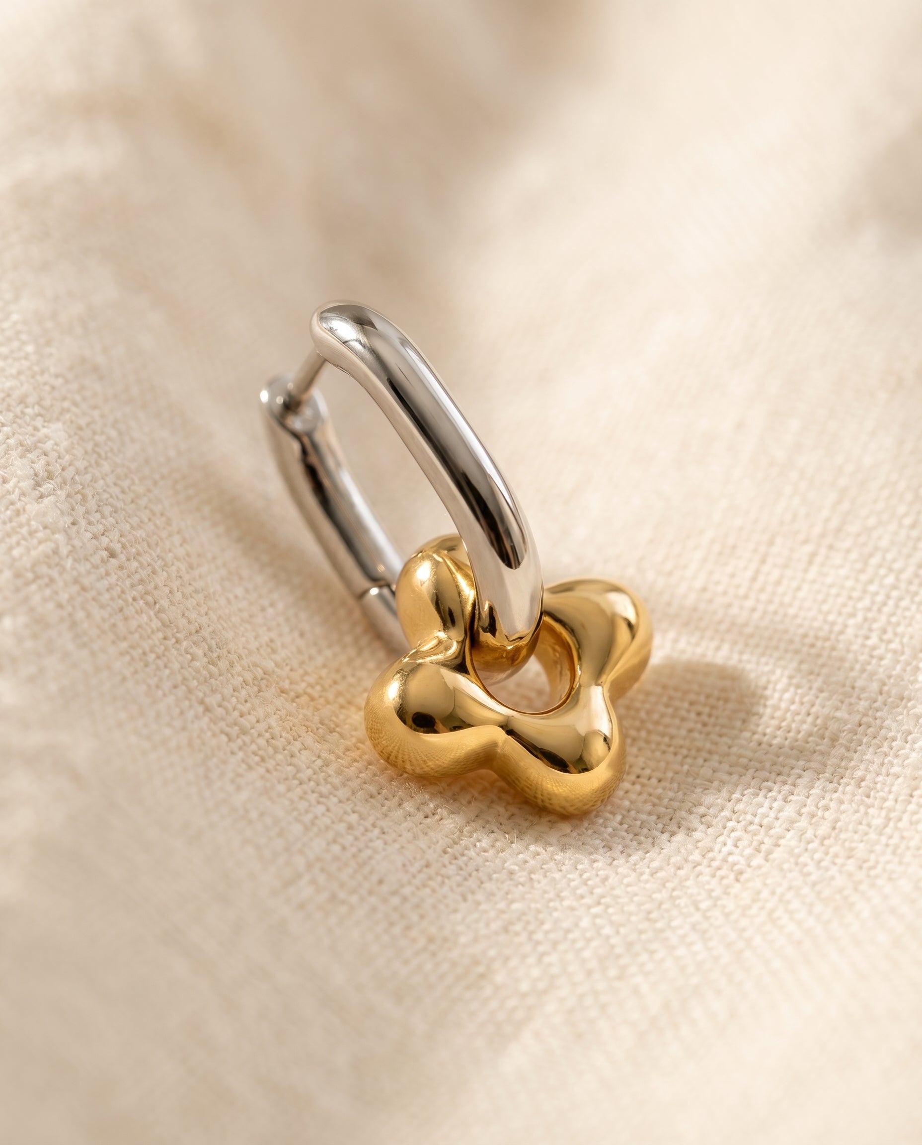 Gemma Floral Earrings