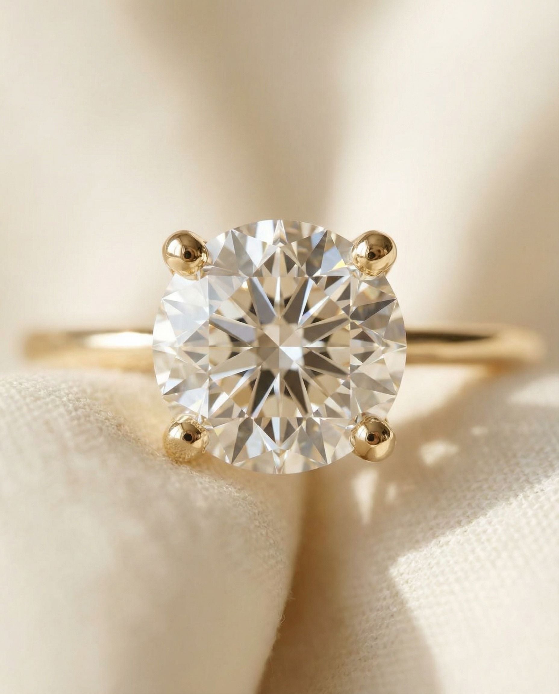 Beatrice Diamond Solitaire